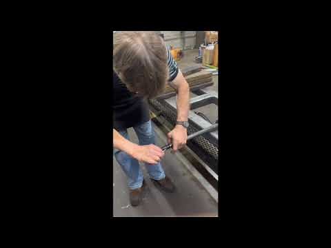 HWH Hydraulic Jack Removal, Repair and Installation (In 93 WB Wanderlodge)