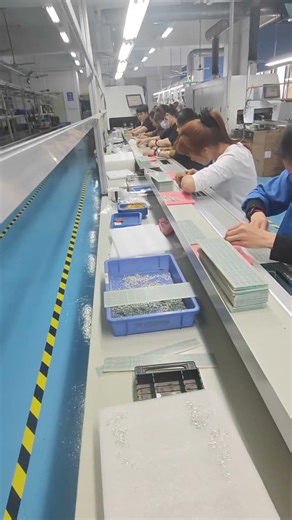 #smt #factory #machine #pcb #soldering #manufacturing #workshop #pcba #oem #odm #oemfactory