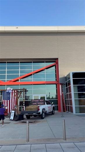 71K views · 89 reactions | CLEMSON! Bailey Zimmerman’s Different Night Same Rodeo Tailgate Experience is in full swing! Stop by till 12pm today to grab some free merch and photos! We’re right in front of Littlejohn Coliseum and can’t wait to see you 落 | Live Nation Concerts | Facebook