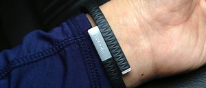 Jawbone UP Reborn: $130 From Today - SlashGear