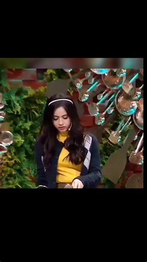 Jannat and Elvish: Cute Moments in Laughter Chefs