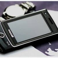 SAMSUNG S8300 暗黑小王子，王族之風範！ (開箱、評價、規格) - 手機品牌新聞 | ePrice 比價王