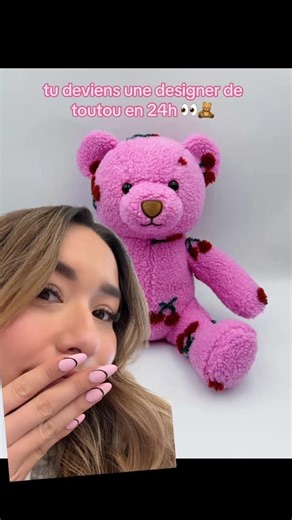 Refreshi Cosmetics 💖✨ on Instagram: "est ce que on va vraiment sortir des toutous Refreshi?! 👀🧸 @refreshicosmetics #magiefondvert #viral #teddy #pourtoi #refreshi #reels #lipoil #lipgloss #explorepage #trend"