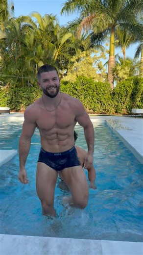 Yeti | 😏💪🏻 #GayFitness #FitGay #GayWorkout #GayMuscles #GayBody #GymBoys #GayAthlete #GayPhysique #GayTraining #MuscleGay #GayPump #GayGains... | Instagram