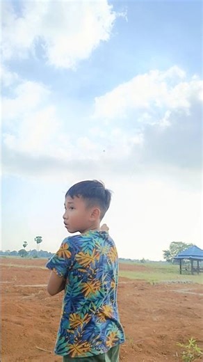 Kids Take Part in Kite Flying Competition