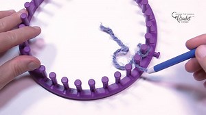 Loom Knitting: Cast On Round Loom eWrap Style