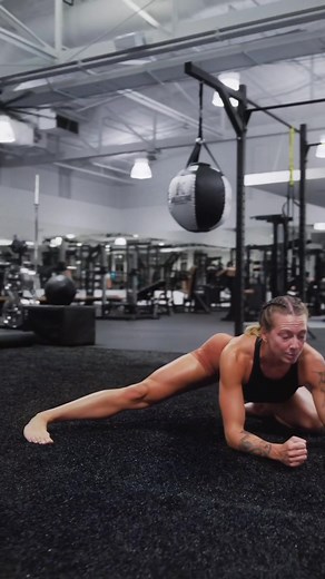Here are my top 3 mobility drills for opening up the hips, and improving strength, durability, and of course, mobility! Good hip mobility can help you in your day to day lives, as well as improve your heavy lifts by getting strong in your EOR. Not to mention 📈longevity! Here’s to healthy hips! 🫶 @Phase SiX #healthyhips #hipmobility #strengthandmobility