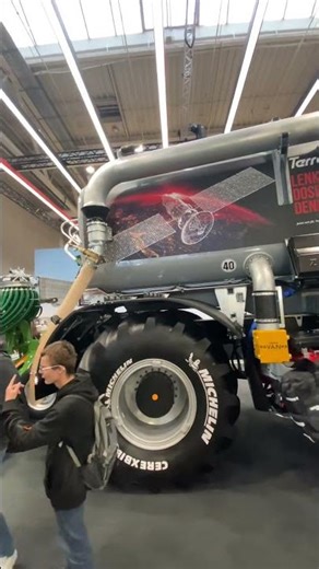 Holmer + Zunhammer + Amazone #agritechnica #agriculture #farming #holmer #zunhammer #amazone