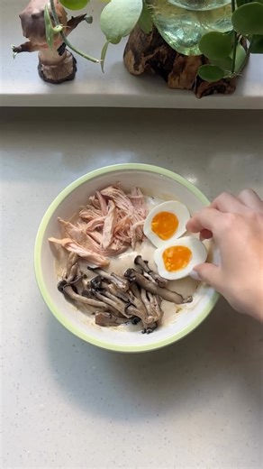 dadacafe 다다카페 on Instagram: "trust the process. 😙 #highproteinmeals #wellnesslife #웰니스라이프 #식단레시피 #슬로우에이징"