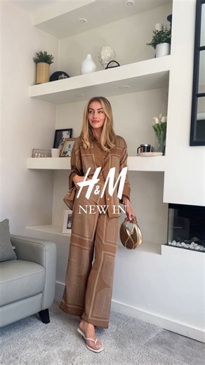 Rachel Ivie | Me 🤝🏼 a good co-ord. And this one is giving designer 🫰🏻 What way would wear? _ If you’d like the links just comment SHOP to get the links... | Instagram