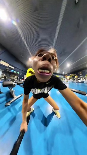 omg swim titan has evolved into gym titan #tiktoksports #kekalsihat #attackontitan