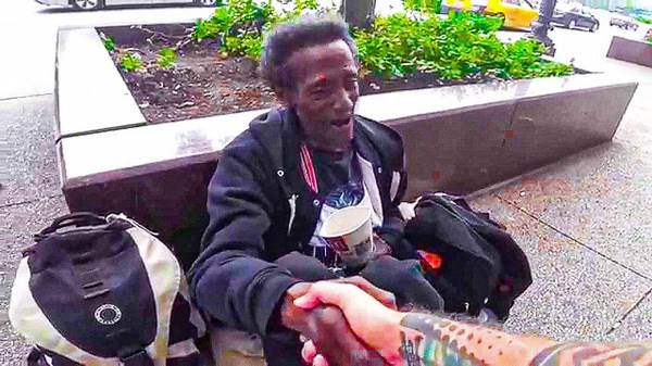 Soon After A Man Approached This Homeless Guy, A Stranger Showed Up With A Mysterious Package
