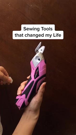 6.4K views · 45 reactions | 瑱瑱 https://quiltingcrafthub.com/collections/quilting-scissors/products/new-cordless-electric-tailoring-scissors #sewingtools #tailoring #sewingaccessories #quiltingtips #viralreelsシ #LifeHack #sewingtips #diycostume | Quilt Patterns PDF | Facebook