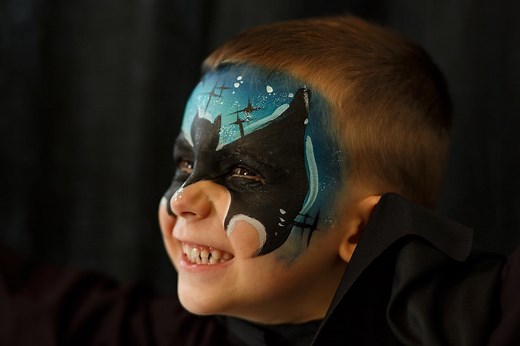 Maquillage Batman pour les enfants : la méthode pour le    réussir