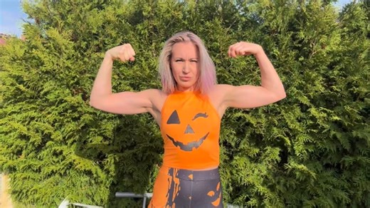 Dina light on Instagram