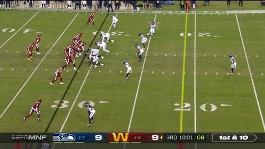 Antonio Gibson's spin move helps him dodge Bobby Wagner for 11 yards
