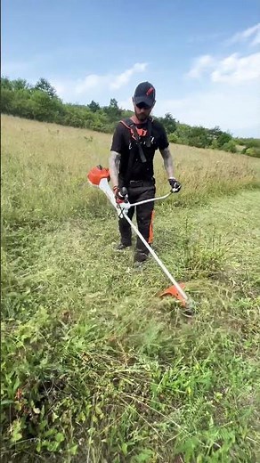 Stihl Fs 361-C with autocut 46-2 trimmer head.