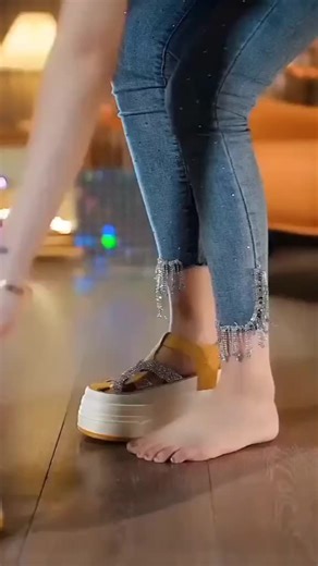 Mere Soni Soni Pe: A Pilot's Cockpit View Experience