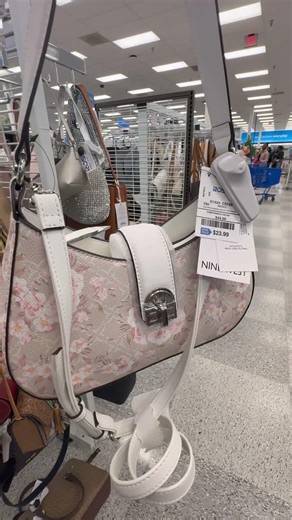 Nine West Purse for $24 🤍