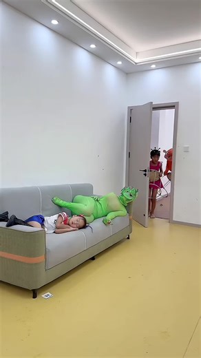 Funny Kids Showcase: Pink vs Red Cartoon Characters