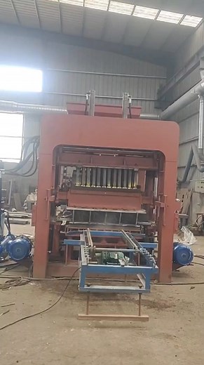 2.7K views · 23 reactions | wonderful automatic hydaulic concrete cement paving block making machine for hexagon pavers | 高猛 | Facebook