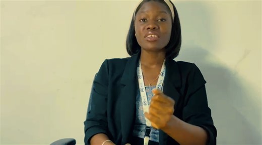 A legislação angolana exige que toda sociedade comercial tenha um...