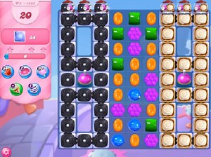 Tips and Walkthrough: Candy Crush Level 4562