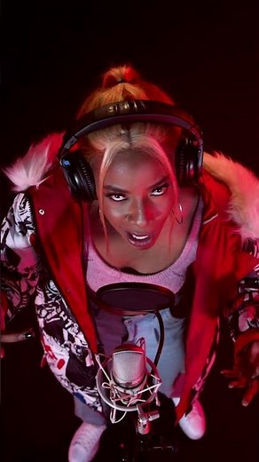 Two minutes of Rouge spitting fire - Redbull 64 Bars | Channel 0