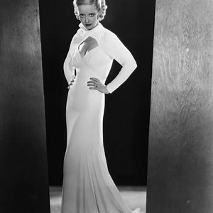 Happy birthday to the great Bette Davis, the first lady of Warner Bros.! #DavisDay http://bit.ly/HBDBETTE | Warner Classics