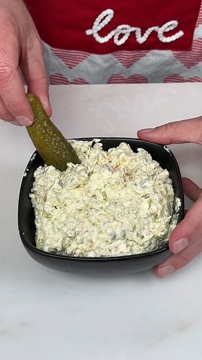 Drew Cooks | Fried Dill Pickle Dip For Gameday #easyrecipes #pickles #picklelover #dips #drewcooks #gamedayfood | Instagram