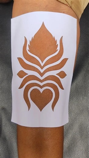 Beautiful paper cutting mehndi design #trending #shorts