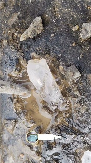 Found a White Crystal Inside Volcanic Rock 😱 | Diamond Hunter Me