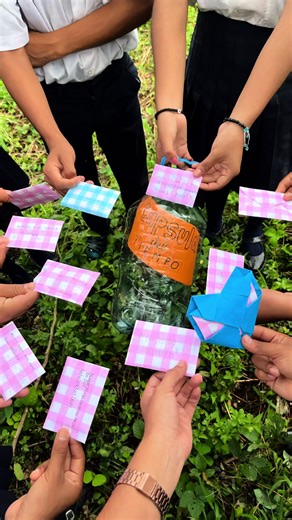 Cápsula del Tiempo: Actividad Escolar Creativa