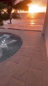 Hotel increíble frente al mar 🌊 Manabi - Ecuador 🇪🇨 Hotel Palma Azul 🌴🦋. 📍Está ubicado en San Clemente- Manabí Más información en ➡️ Instagram.com/carloslainez_ec | Ecua Paradise