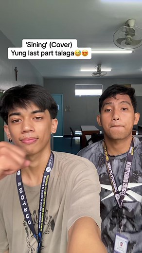 Classmates Singing Cover Song at School | UCLM