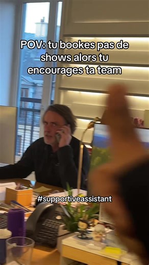 POV: t’es assistante donc tu bookes pas de fashion shows du coup tu les encourages 🏁 #modelagency #fashionweek #mannequin #fashionshow #runway