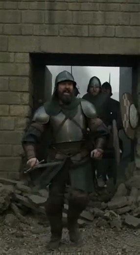 This siege footage is absolutely wild #battlescene #history