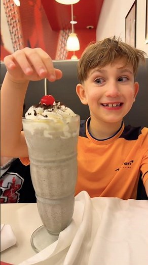 UK Kids Try AMERICAN Milkshake!! 😱🇺🇸
