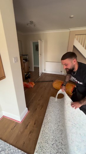 2.3M views · 5.4K reactions | How To Cut Underlay Around A Colum #carpets #tips #homeimprovement #vinyl #howto #doityourself #reelsinstagram | The Home Improvements Channel Uk | Facebook