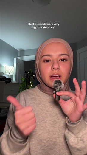 I personally felt like I was compromising on its purpose by following trendy styles that I knew were solely aesthethic & not conventional. Or tolerating discomfort for the sake of looking “modern,” disregarding its total irritation and transparency in fabric which goes against principles of hijab. Lmk your thoughts girls, not an easy thing for sure. 💗💗 May Allah give strength to all & in our pursuit of abiding by faith based living and countinue to work against beauty standards tha oppress us.