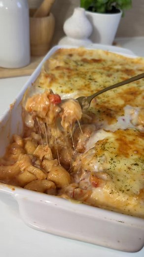Gratin de pâtes à la viande et béchamel - recette simple