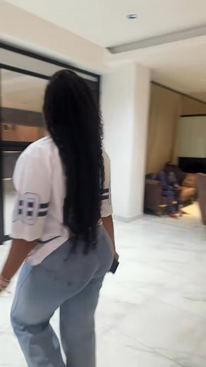 32K views · 1K reactions | Donc expliquez moi hier le concert la pluie aussi dhe c était pas le moment mon bébé Kaaty Diallo façon je t es vue hein yako 殺 | Les Délires de Ciré | Facebook