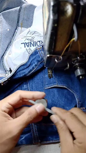 Muza Fermak Levis on Instagram: "Sewing tutorial; installing rivets on jeans #sewing #sewingtutorials #sewingtricks #sewingtips #fblifestyle"