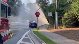 🚨 TRAFFIC ALERT: Sandy Springs police close lane on busy road after car hits hydrant sending water spewing in the air. https://2wsb.tv/3mCByqB | WSB-TV