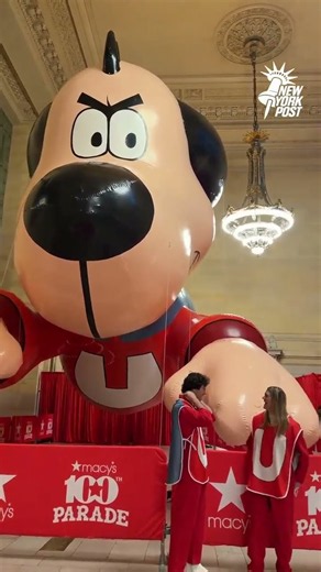 Before the Macy’s Thanksgiving Day Parade, Underdog is at Grand Central Terminal Oct. 19th #shorts