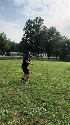 Soccer Control the Ball Level Up | Coach Edgar Every moment on the field is a chance to improve. Most Players train. Few Develop Technique. Confidence. Decision making. Mentality. This is how players grow. Follow Coach João Leite for daily soccer & futsal development, mindset, and training. ⚽ Player Development First We build players with a winning Mentality If you’re serious about player development, send me a DM with the word TRAINING and I’ll share the program details. Players & parents — wha