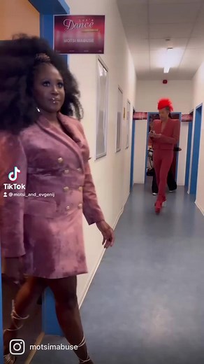 Wir sind auf Tour Let's Dance❤️❤️❤️❤️❤️!! Let’s go ❤️❤️❤️#family | Motsi Mabuse