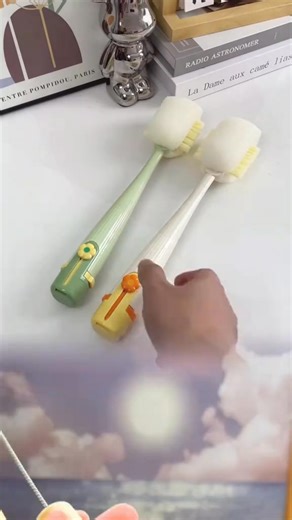 ✨Tired of using multiple brushes for cups, straws, and small kitchenware? This 5-in-1 multifunctional cleaning brush simplifies cleaning, reaching tight spots while tackling tough stains.​ ✔️ 5-in-1 Multifunction – Swaps heads (e.g., long-handle brush, straw cleaner, small-detail brush) to clean mugs, tumblers, straws, and even small pots or vases 🧼​ ✔️ Deep Cleaning Design – Flexible bristles reach narrow necks, cup bottoms, and hard-to-reach crevices, removing drink residue or food stains tho