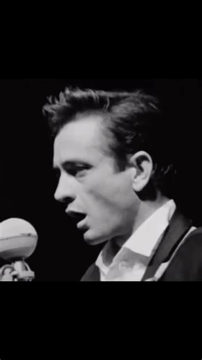 Johnny Cash Big Love on Instagram: "Johnny cash singing ‘I walk the line’ live (1967) Cre tt fiftiesdaily #johnnycash #johnnycashquotes #johnnycashmuseum #johnnycashtribute #johnnycashfan #johnnycashtattoo #johnnycashstyle #johnnycashmusic #johnnycashcover #johnnycashhurt #johnnycashroadshow #johnnycashquote #johnnycashthegift #johnnycashshow #johnnycashdaily #johnnycash"