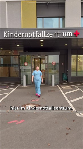 Universitätsklinikum Bonn on Instagram: "Was passiert im Manchester-Triage-System und warum entstehen Wartezeiten? Gesundheits- und Kinderkrankenpflegerin Lisa nimmt euch mit in unserer Kindernotfallzentrum und zeigt, wie Patientinnen und Patienten im Manchester-Triage-System eingestuft werden. 🚑⏱️ Sie erklärt, warum nicht der Zeitpunkt der Anmeldung entscheidet, sondern die medizinische Dringlichkeit. Dadurch kann es passieren, dass manche Patientinnen und Patienten schneller behandelt werden